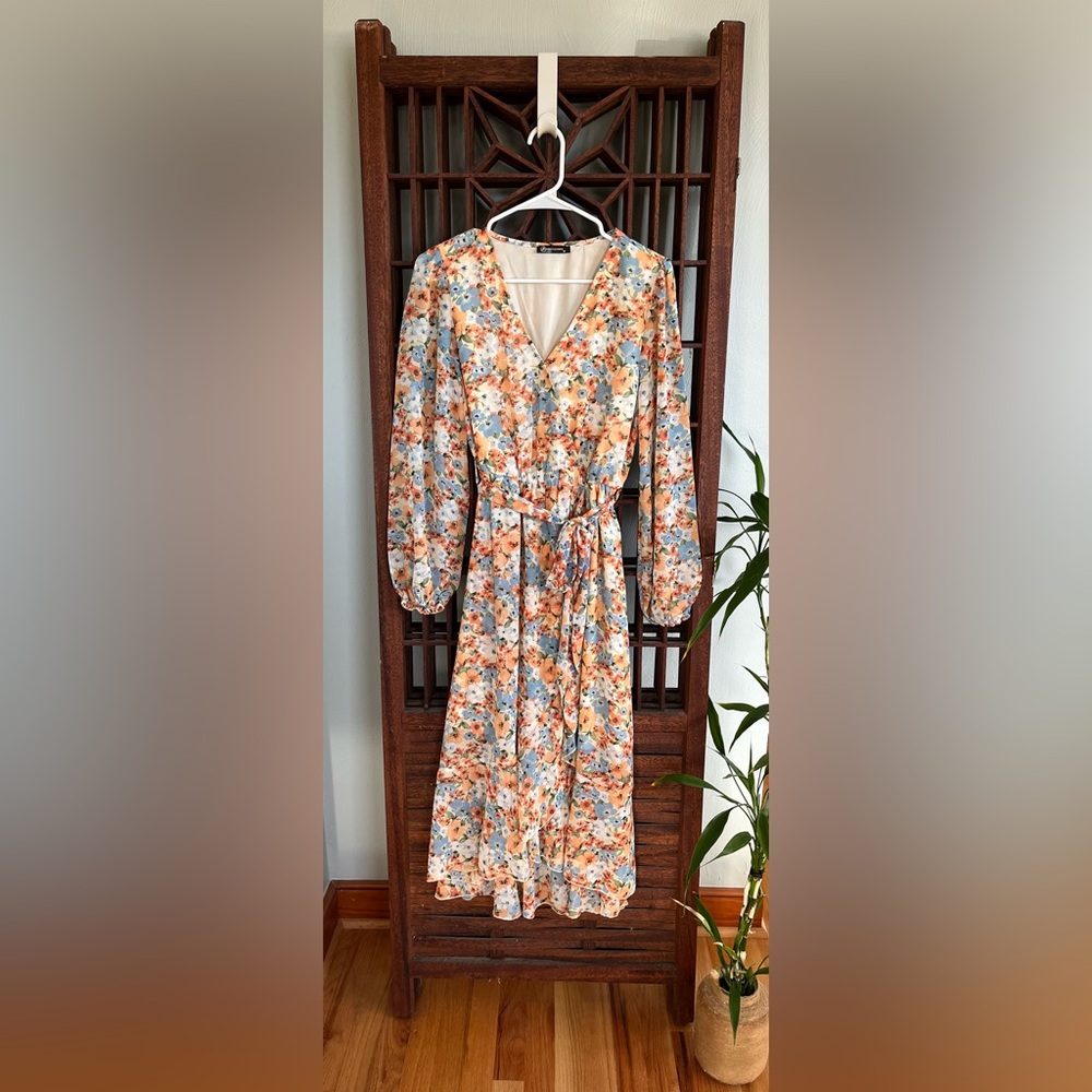 Women’s prettygarden dress, size M
